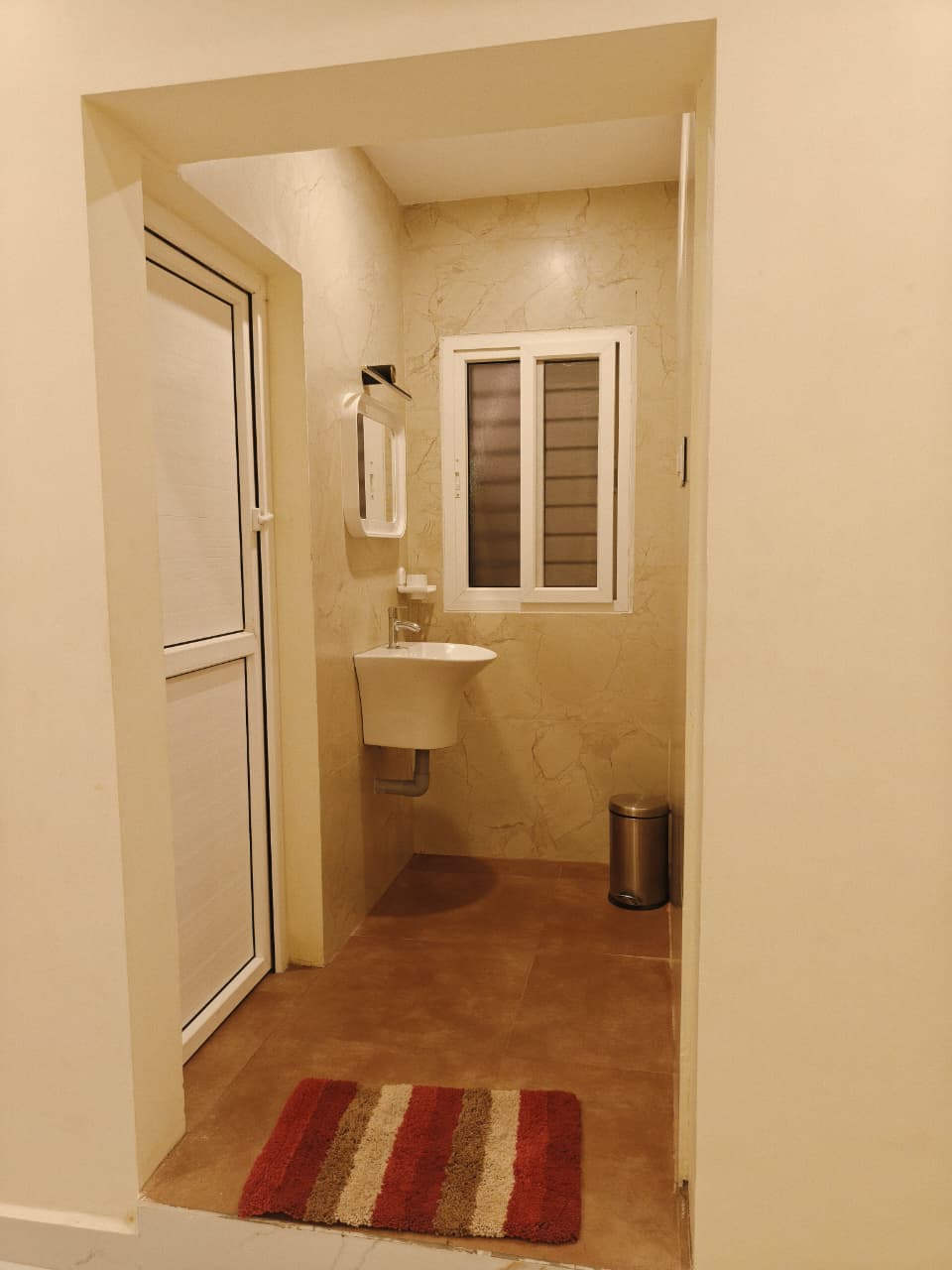 Executive Double Room washroom vanity